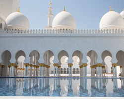 2012 10-Abu Dhabi Sheikh Zayed Grand Mosque